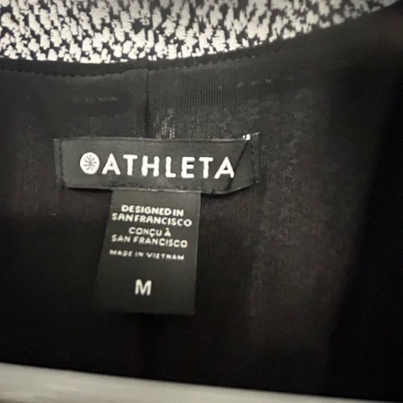 Athleta dress with pockets - Picture 4 of 6